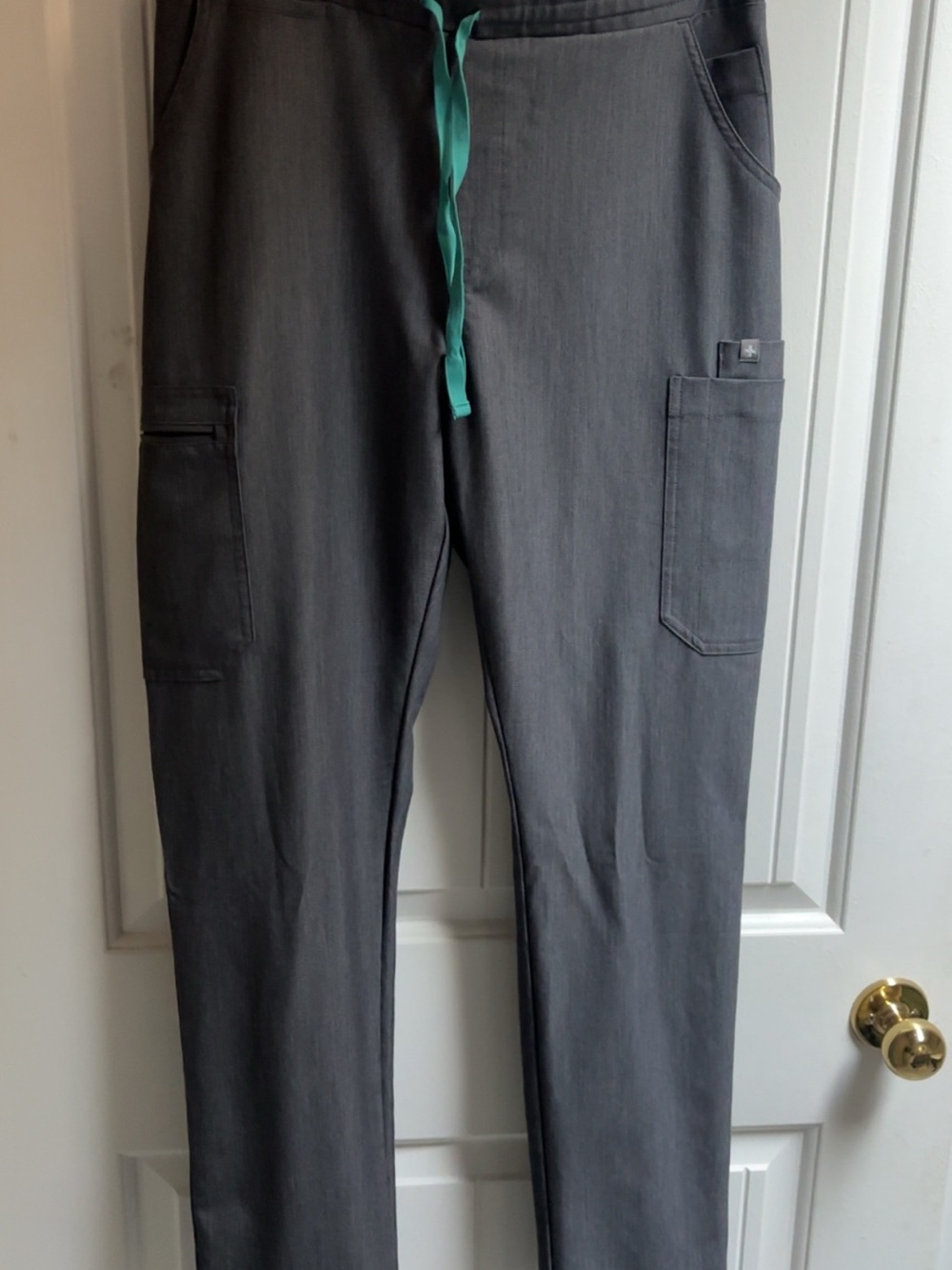 Yola Elastic Waistband Skinny Scrub Pants